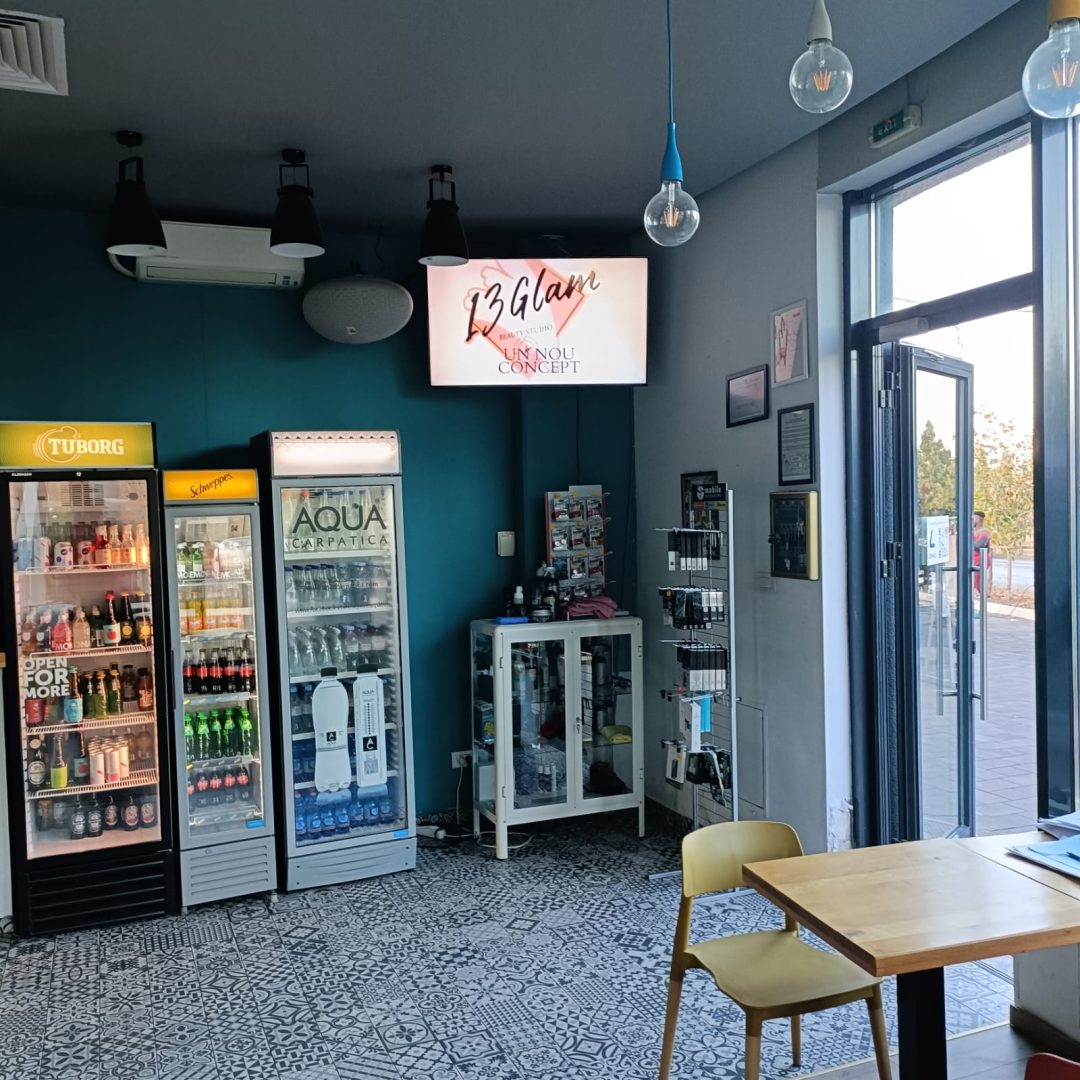 Reteaua-Digitala-Indoor-DOOH-CAR-HOUSE-LUX-CAFE-4